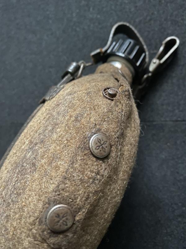 WW2 GERMAN WATER BOTTLE — image 3