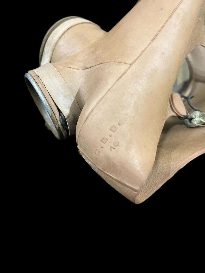 BELGIAN M51 GAS MASK WITH FILTER AND BAG — image 4