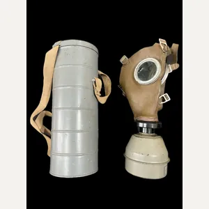 WW2 BELGIAN L.702 GAS MASK WITH FILTER AND TIN