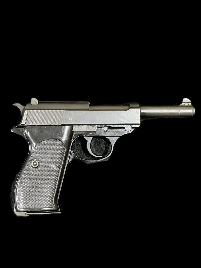 DEACTIVATED WALTHER P1 PISTOL (UK DEACTIVATION) — image 4
