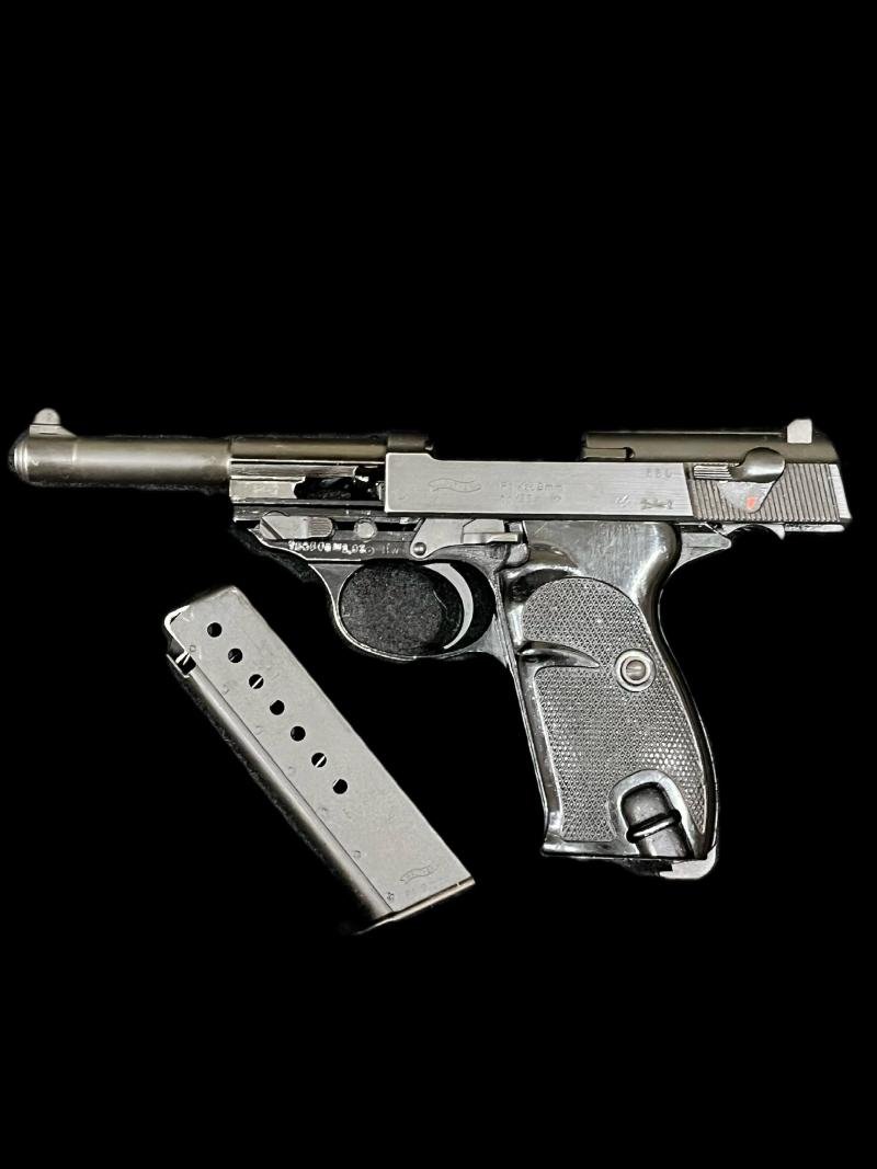 DEACTIVATED WALTHER P1 PISTOL (UK DEACTIVATION) — image 7