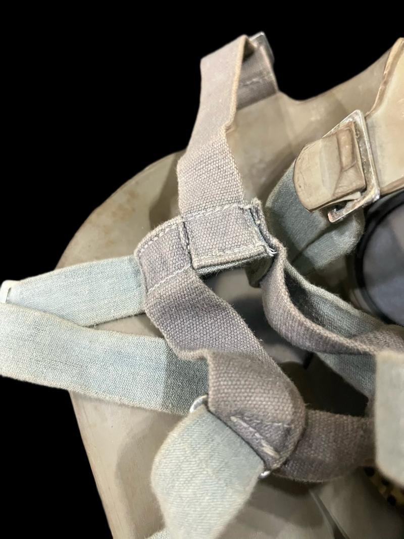 SOVIET MM-1 GAS MASK — image 5