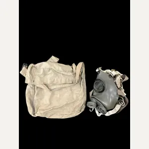 YUGOSLAVIAN M1 GAS MASK