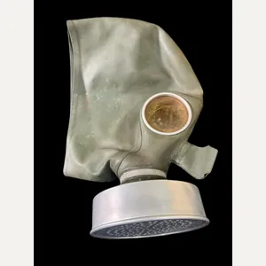 WW2 GERMAN VM-37 GAS MASK