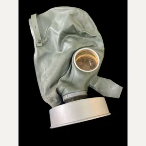 WW2 GERMAN VM-37 GAS MASK AND FILTER