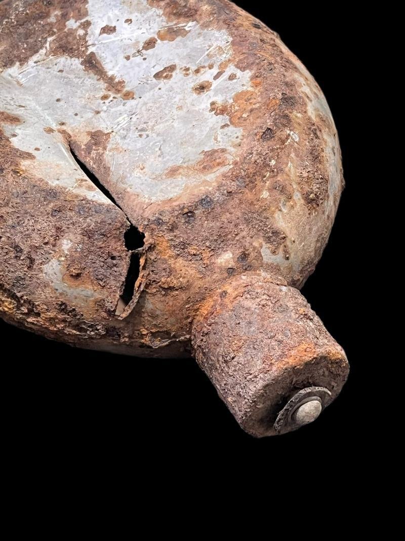 (Was £15) RELIC WW2 GERMAN WATER BOTTLE — image 3