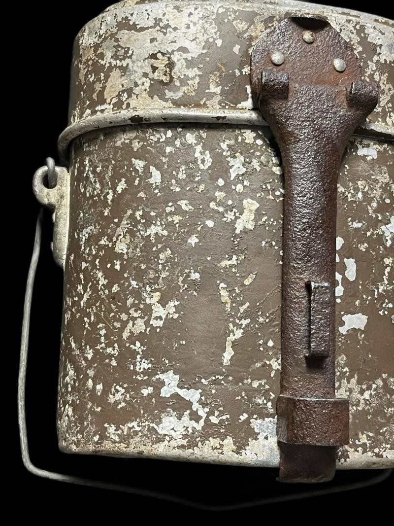 (Was £65) WW2 GERMAN MESS TIN — image 2