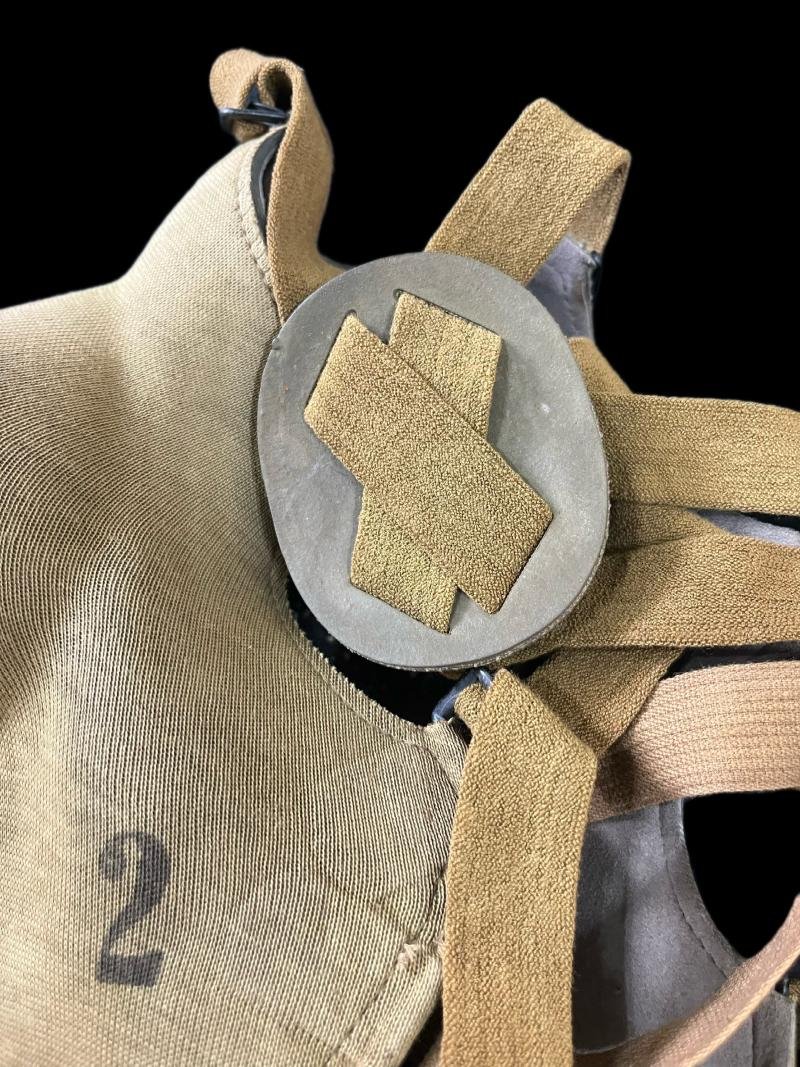 WW2 CZECH FATRA VZ.35 GAS MASK — image 5