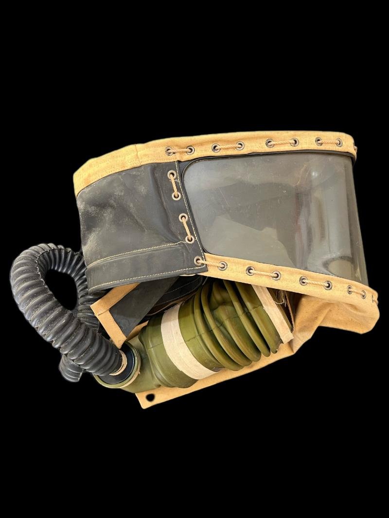 RARE WW2 BRITISH INJURY GAS MASK — image 5