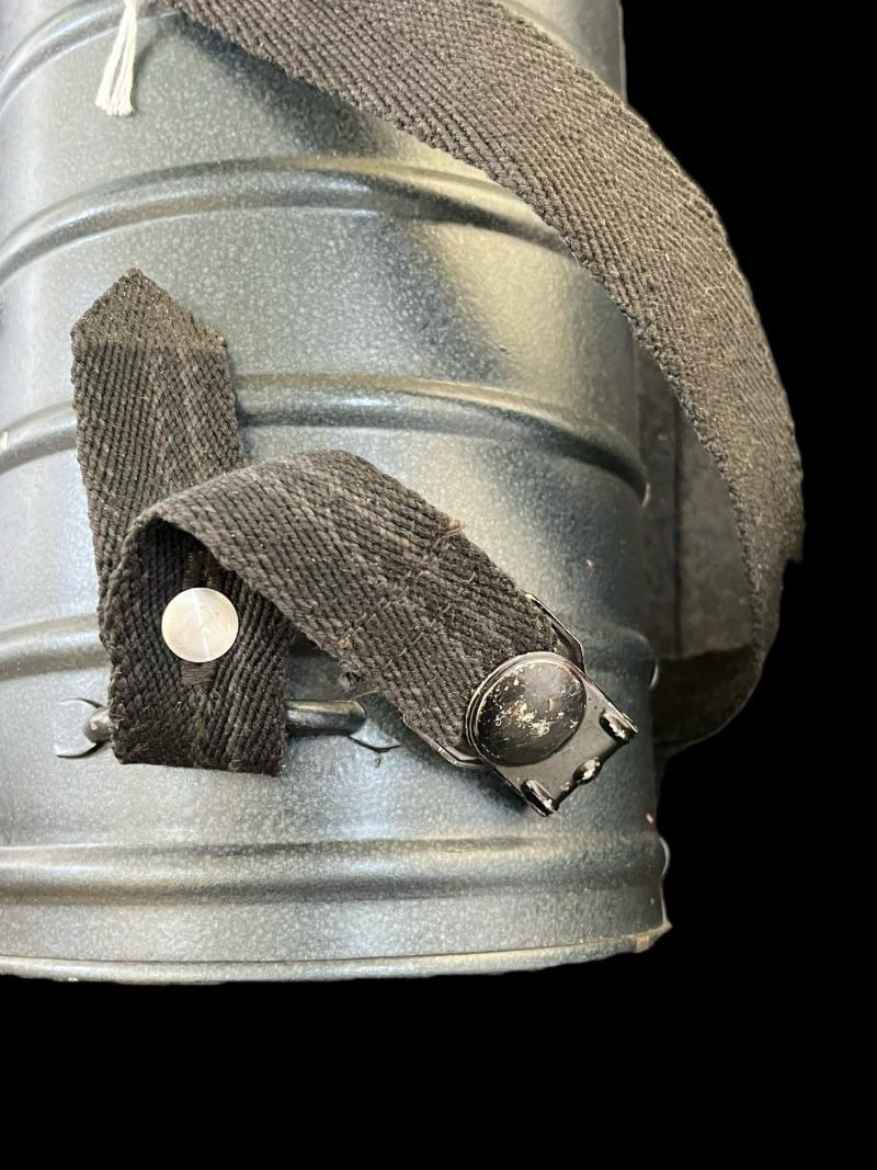 GERMAN GM54 GAS MASK WITH TIN — image 5