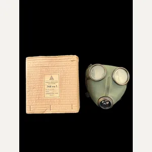 GERMAN AUER GAS MASK IN BOX