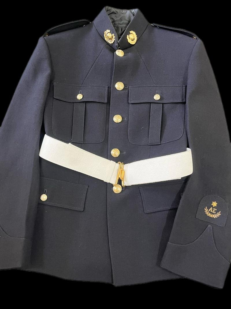 ROYAL MARINE NO.1 DRESS UNIFORM AND CAP — image 4