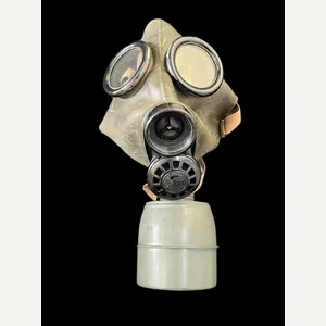 WW2 CZECH FATRA FM-3 GAS MASK AND FILTER