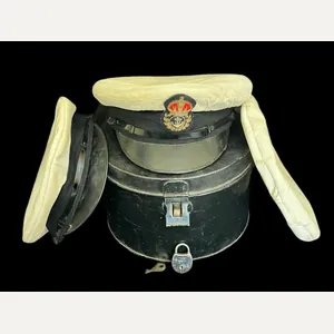 WW2 NAVY CHIEF PETTY OFFICER'S CAP AND TIN (NAMED D.KEMP)
