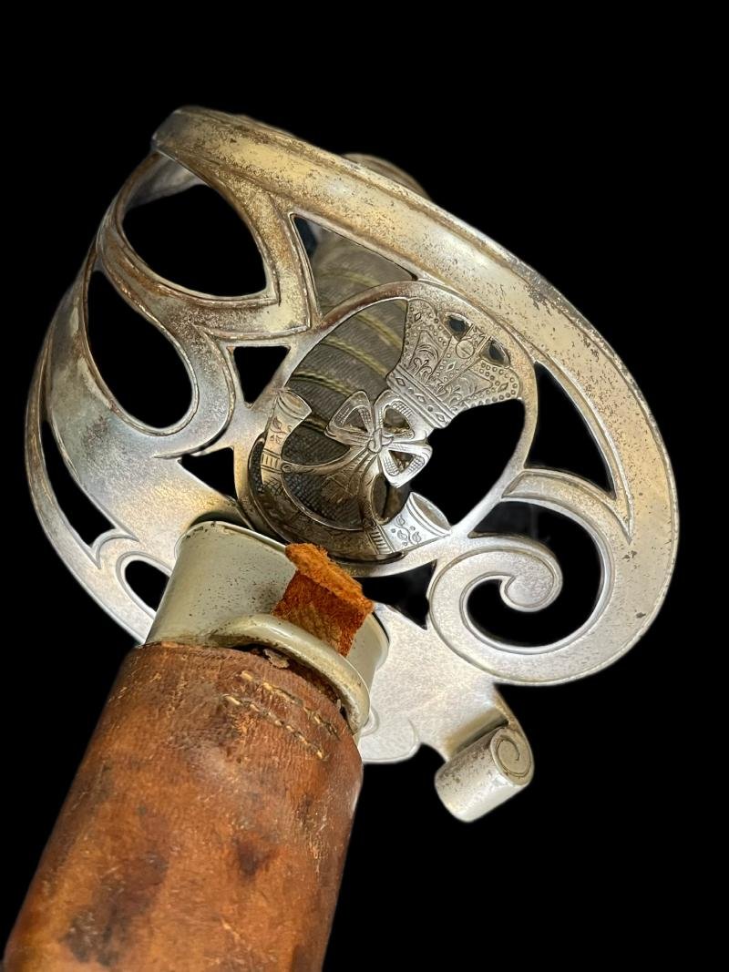 1897 PATTERN EDWARD VII ROYAL RIFLES OFFICER'S SWORD AND SCABBARD — image 2