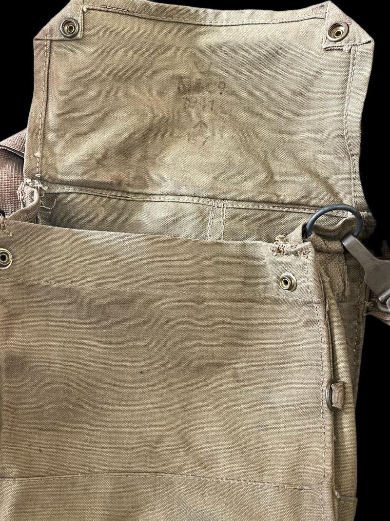 RARE WW2 BRITISH MK.IV TELEPHONE GAS MASK — image 8