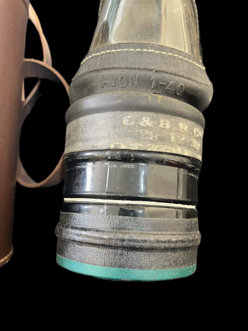 WW2 BRITISH AVON GAS MASK AND TUBE — image 2