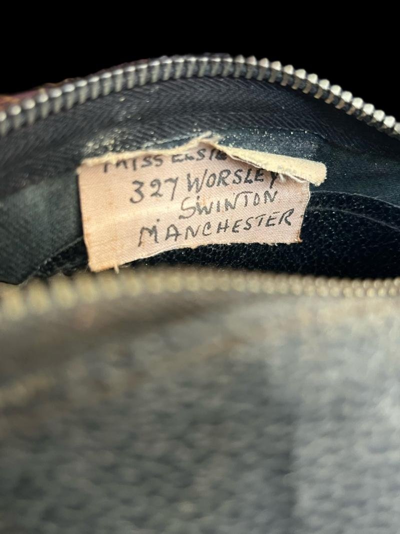 WW2 BRITISH CIVILIAN GAS MASK WITH BAG — image 6