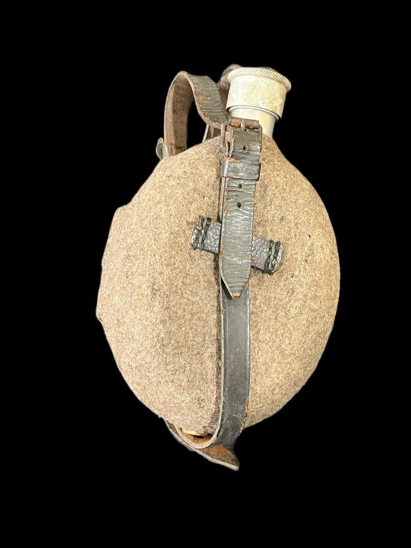 WW2 GERMAN WATER BOTTLE (NAMED) — image 3