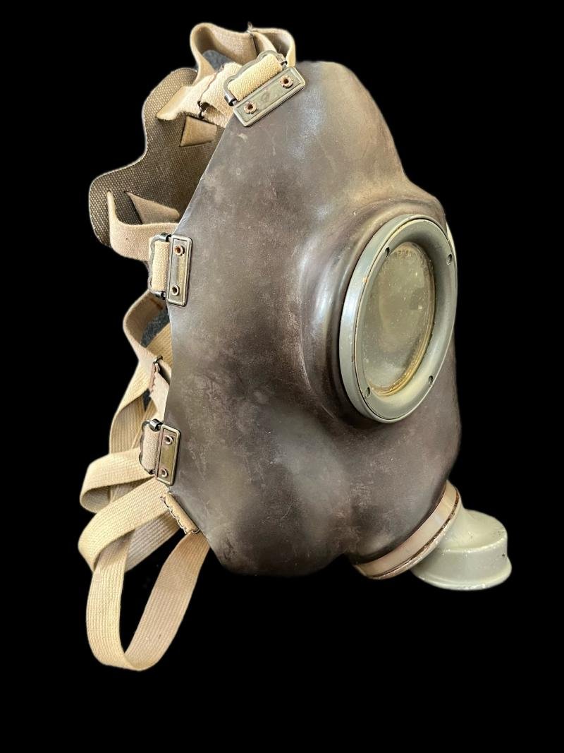 NORWEGIAN SF-53 GAS MASK — image 4