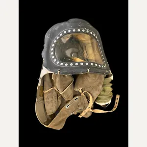WW2 BRITISH BABY'S GAS MASK
