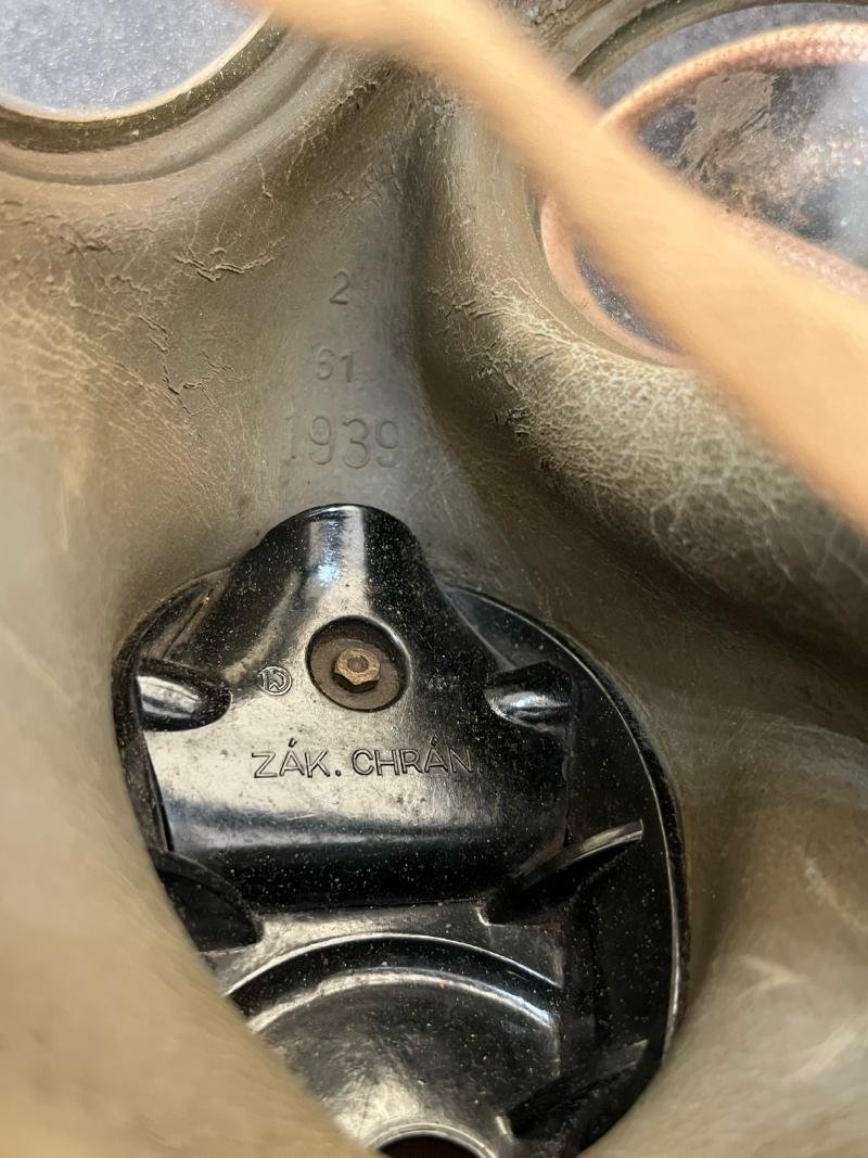 WW2 DUTCH FATRA GAS MASK WITH FILTER — image 5