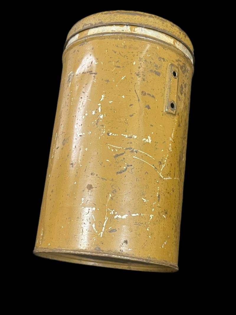 WW2 BRITISH CIVILIAN GAS MASK IN TIN — image 2