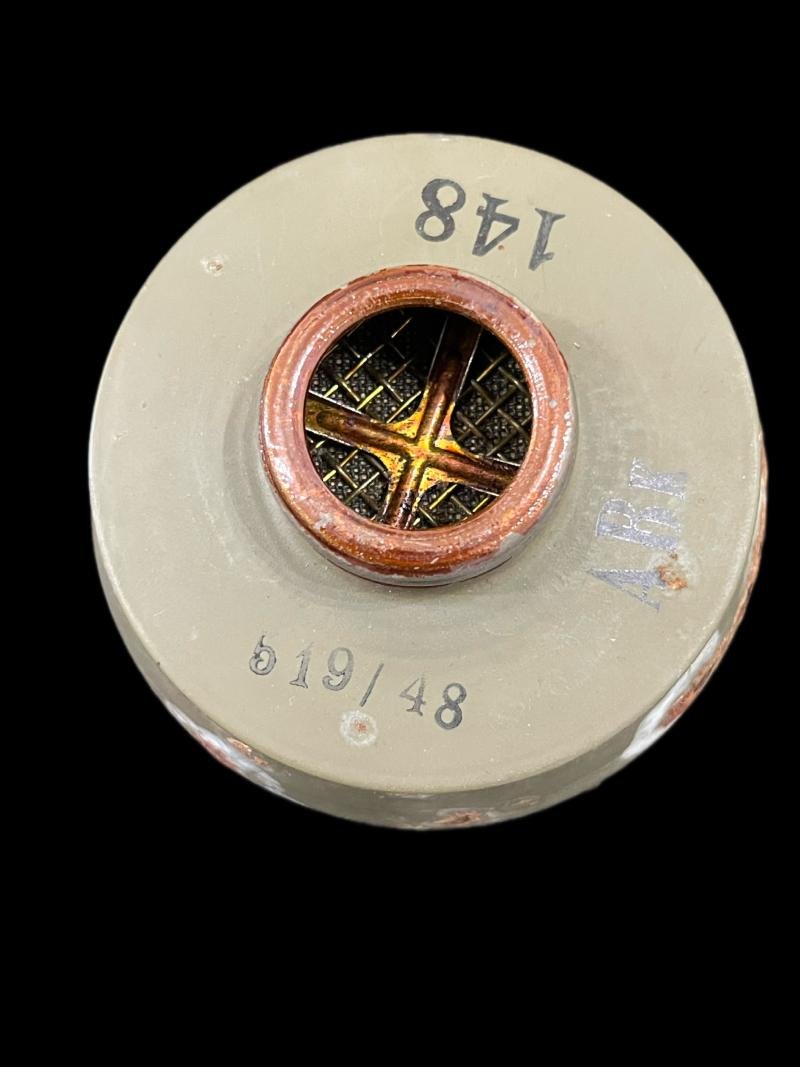 WW2 GERMAN GM30 GAS MASK WITH FILTER — image 2