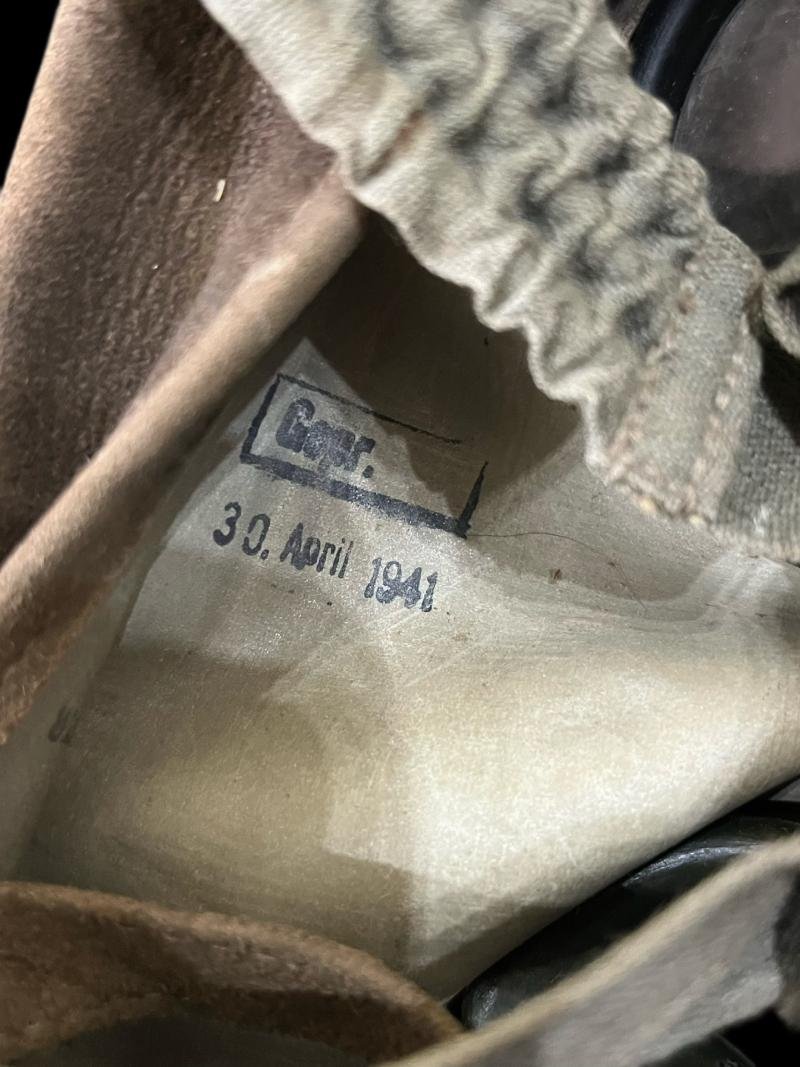 WW2 GERMAN GM30 GAS MASK WITH FILTER — image 5