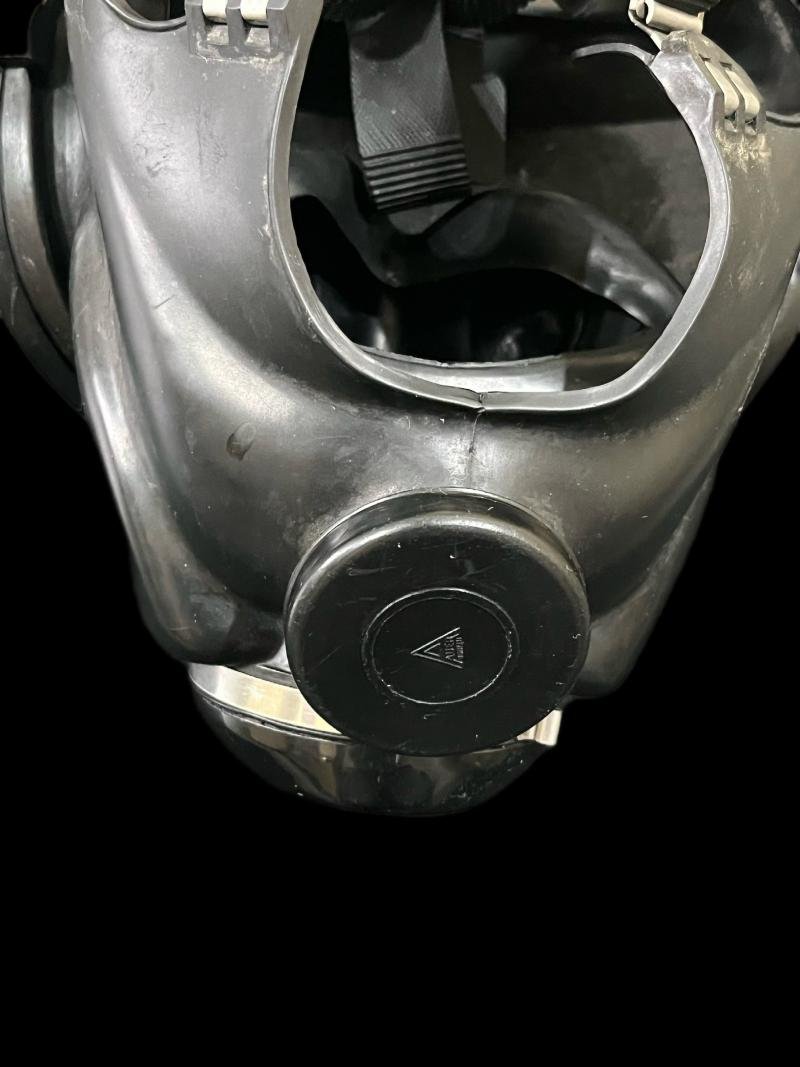 GERMAN AUER FULL FACE GAS MASK — image 2