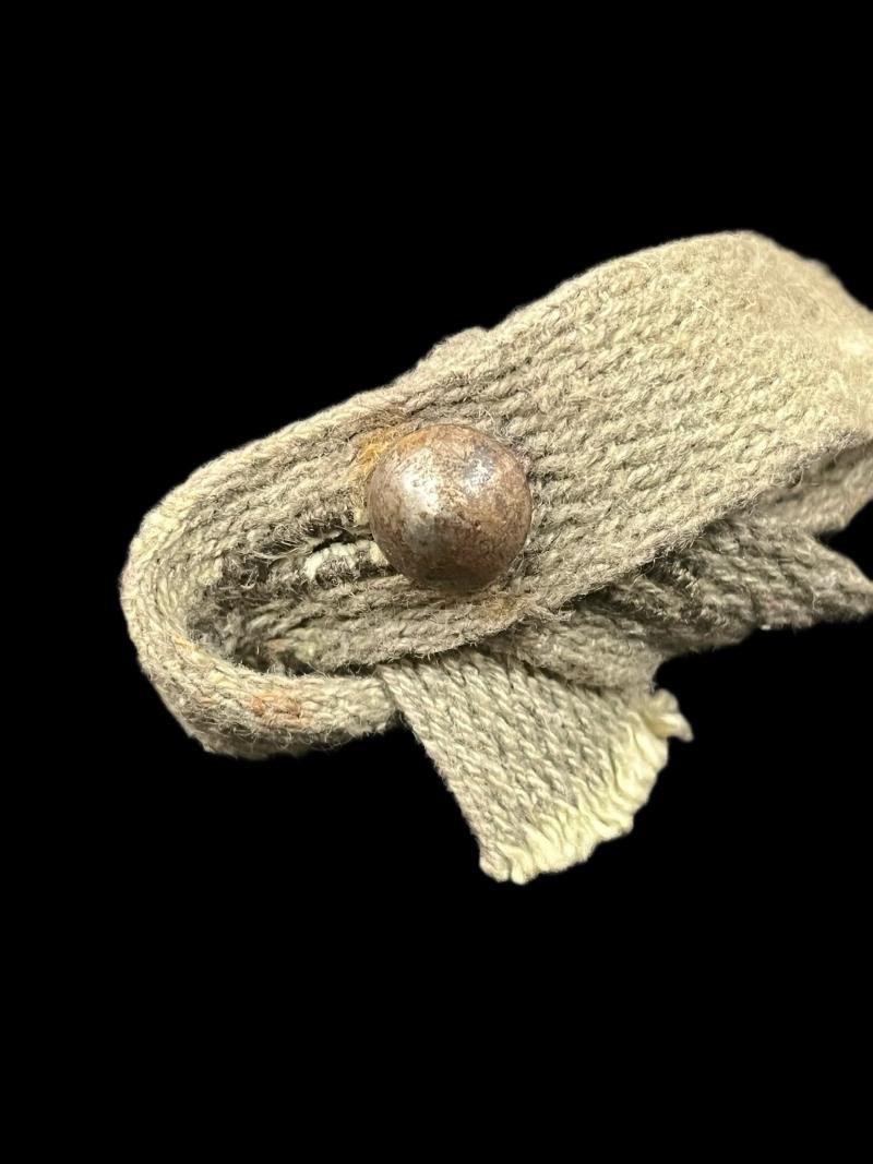 WW2 GERMAN GAS MASK SUPPORT HOOK STRAP — image 3