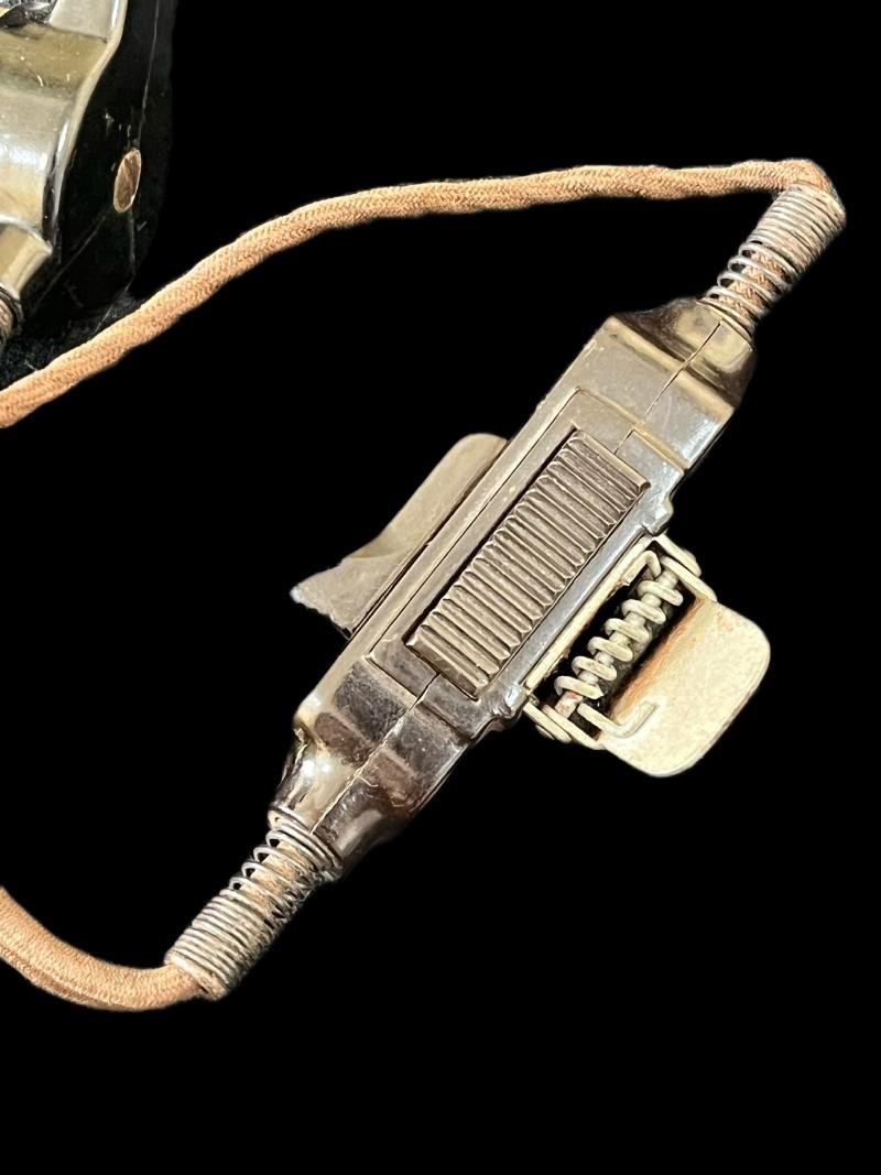WW2 GERMAN PANZER THROAT MICROPHONE — image 6