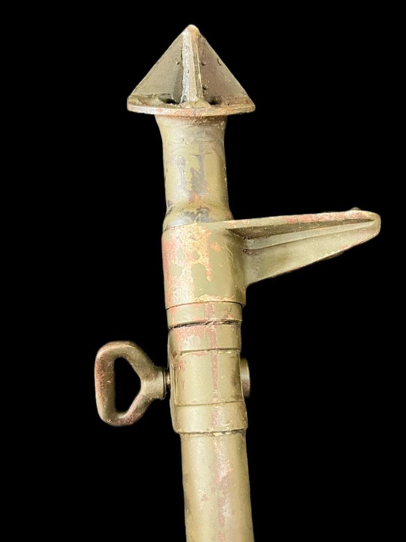 WW2 BREN ANTI-AIRCRAFT TRIPOD WITH LEGS — image 7