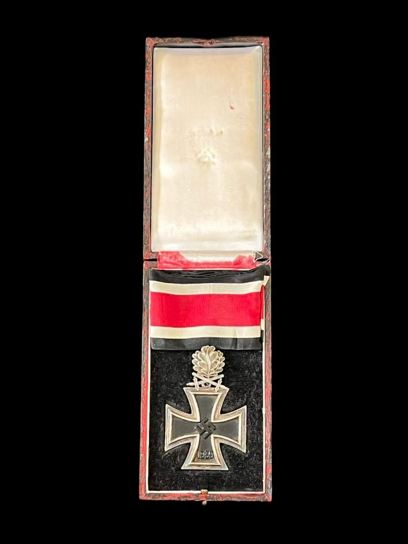 KNIGHTS CROSS OF THE IRON CROSS WITH OAKLEAVES AND SWORDS (RUDOLF SOUVAL) — image 2