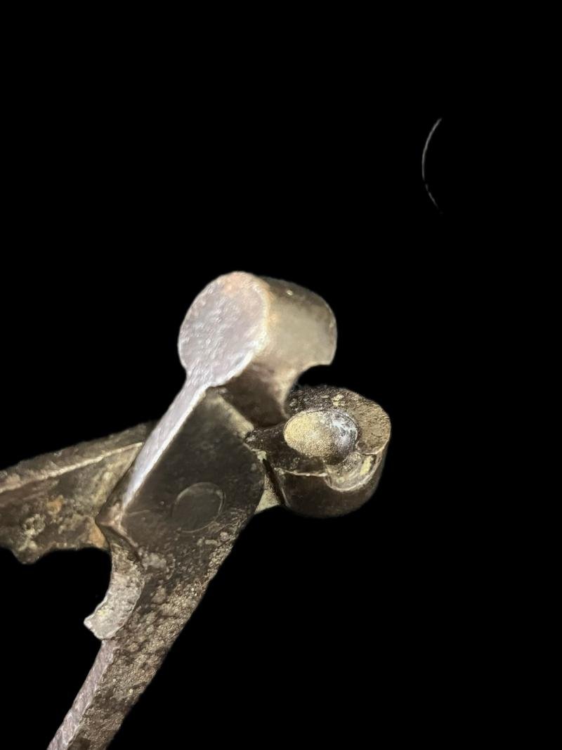 ANTIQUE BULLET MOULD — image 2