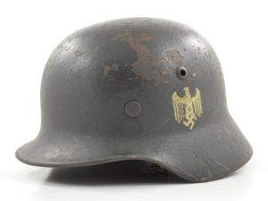 WWII German M35 Reissued Single Decal Heer Helmet & Liner Set (Battle Damaged)