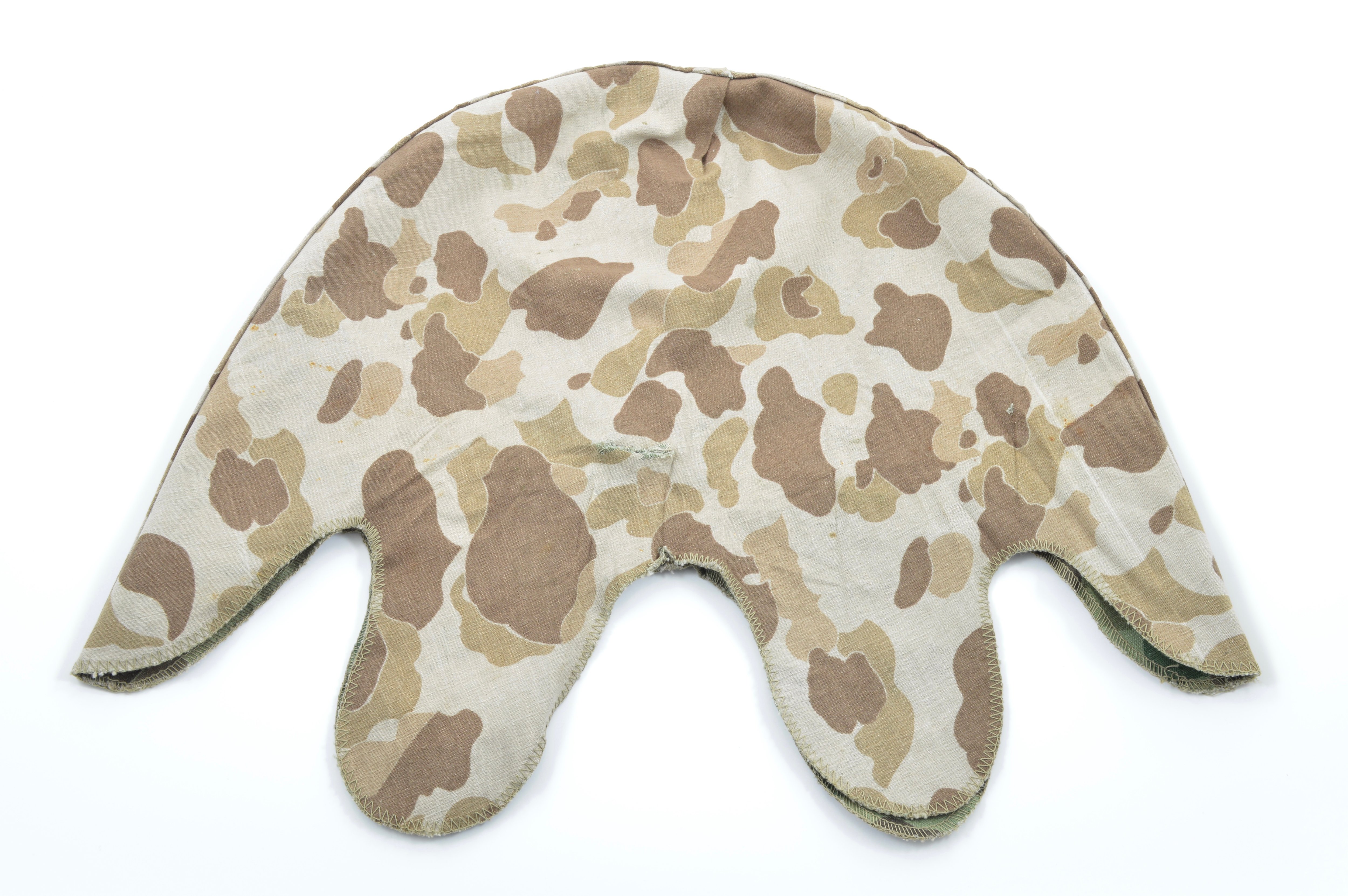 Late-WWII USMC Camouflage Helmet Cover — image 4