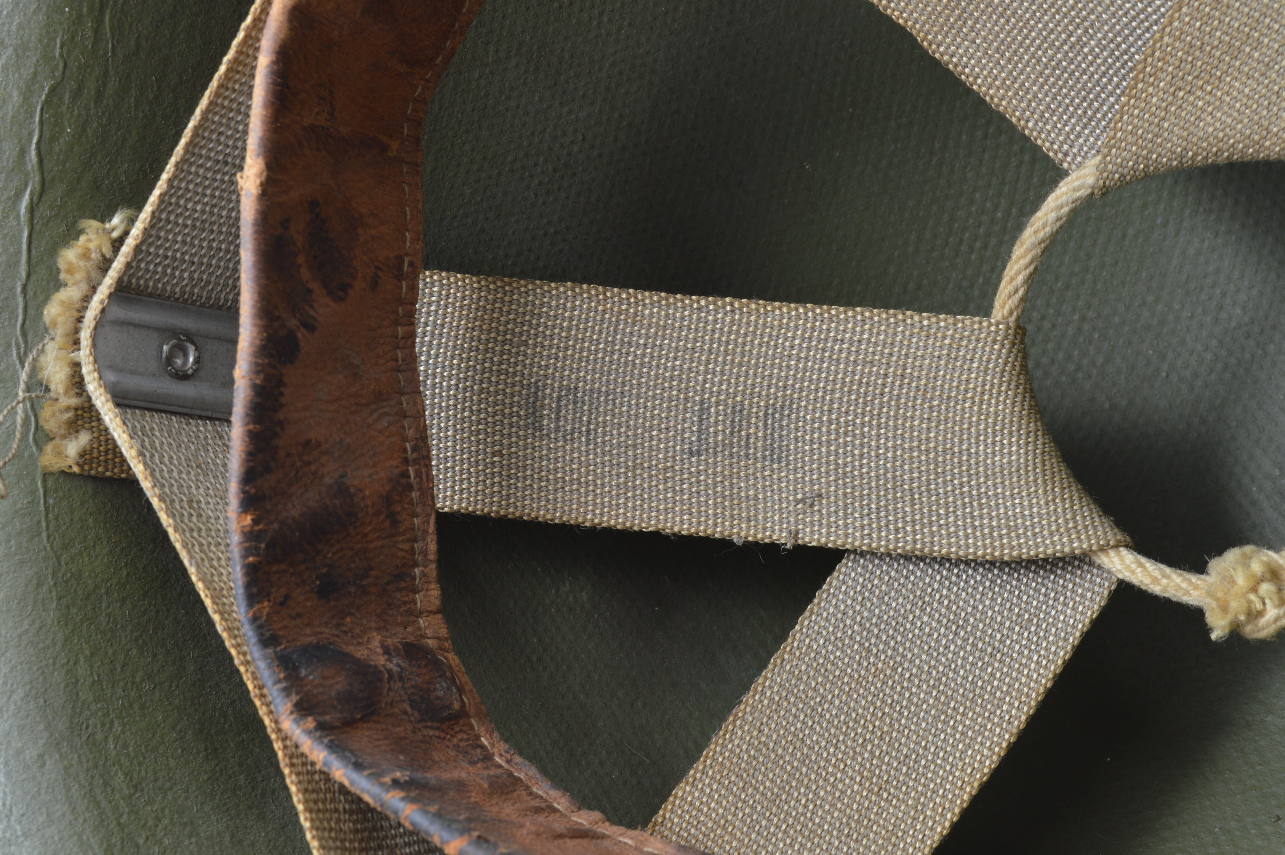 Early-WWII General Fibre Co. 'Hawley' M1 Helmet Liner (Rayon Suspension) — image 3