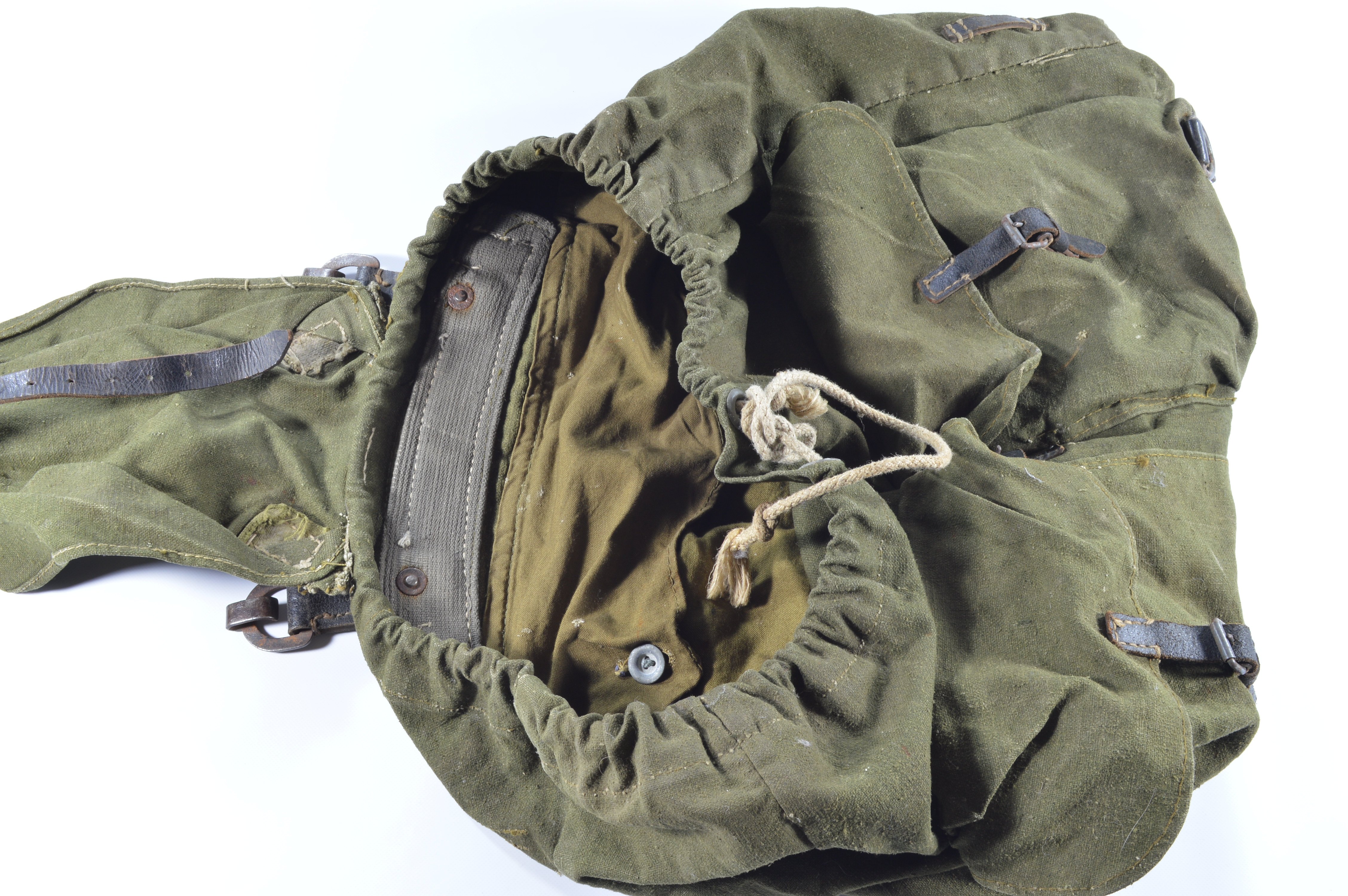 WWII German Rucksack (Y-Strap Compatible) — image 5