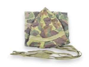 Late-WWII USMC Camouflage Mosquito Net Helmet Cover (Type B)