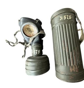 WH (Heer) Gasmask with Canister - Nice Used Condition