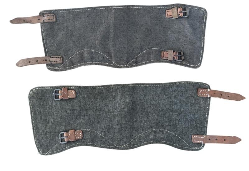 WH (Heer/Waffen-SS) Non Matching Canvas Gaiters - Mint Condition — image 6