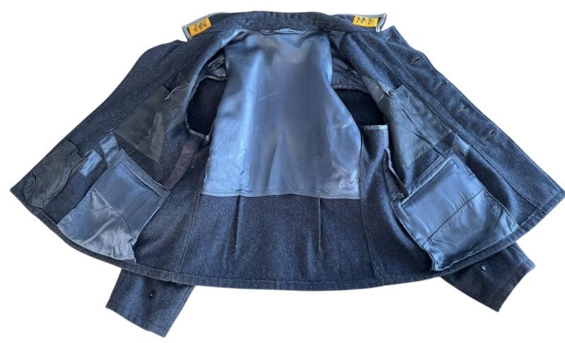 WH (LW) 'Fallschirmjäger/Flieger' NCO's Flight Blouse - Mint Condition — image 3