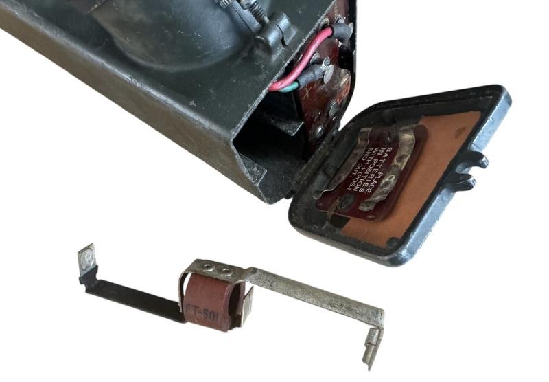 U.S. (Airborne) BC-611-C Handie Talkie 1944 - Nice Used Condition — image 12