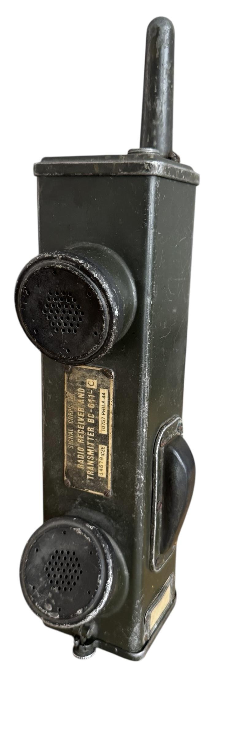 U.S. (Airborne) BC-611-C Handie Talkie 1944 - Nice Used Condition — image 15