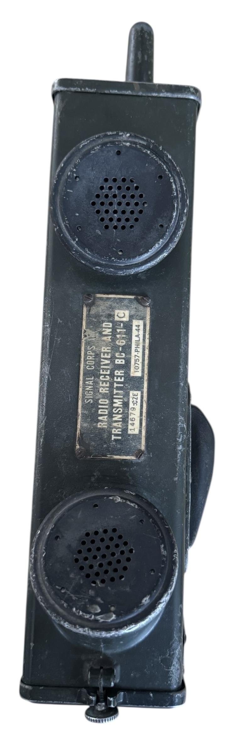 U.S. (Airborne) BC-611-C Handie Talkie 1944 - Nice Used Condition — image 2