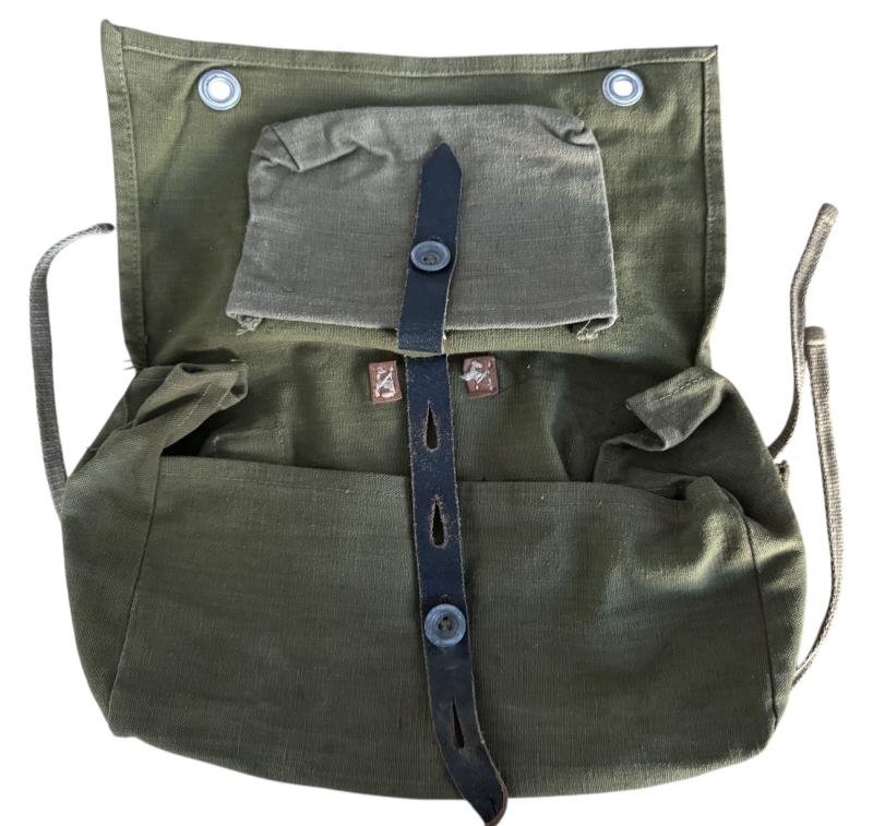 WH (HEER) Combat Assault Pack A-Frame Bag - Nice Used Condition — image 3