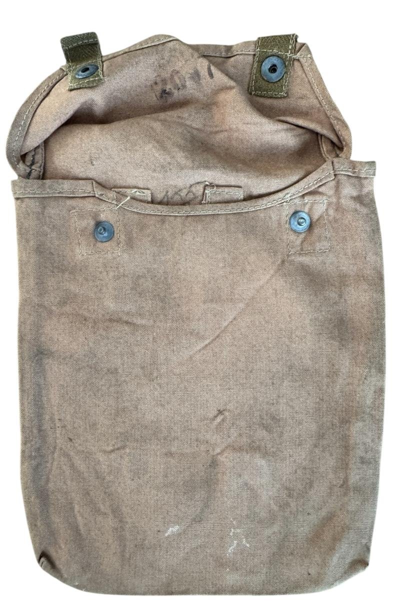 WH (Heer) Tropical Gascape Pouch - Nice Used Condition — image 3