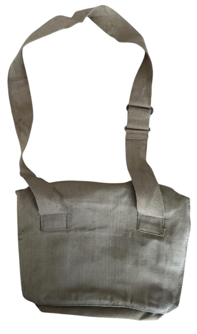 British Medic Shell Dressing Bag 1943 - Mint Condition — image 2