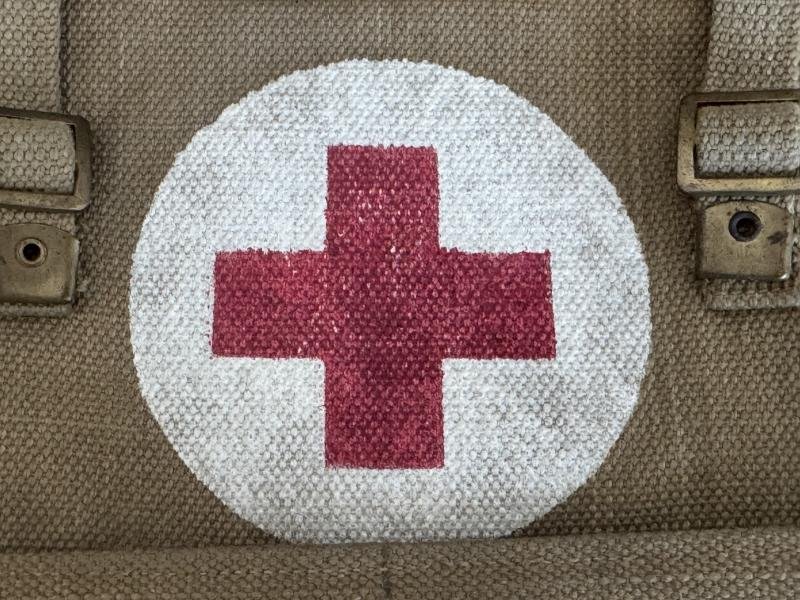 British Medic Shell Dressing Bag 1943 - Mint Condition — image 5